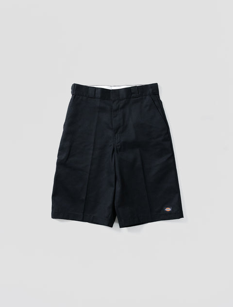 42283 Loose 13'' Multi Pocket Shorts