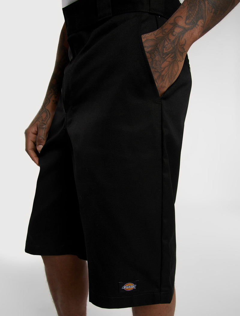 42283 Loose 13'' Multi Pocket Shorts