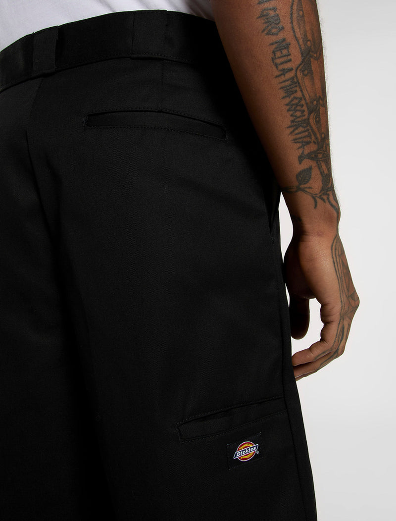 42283 Loose 13'' Multi Pocket Shorts