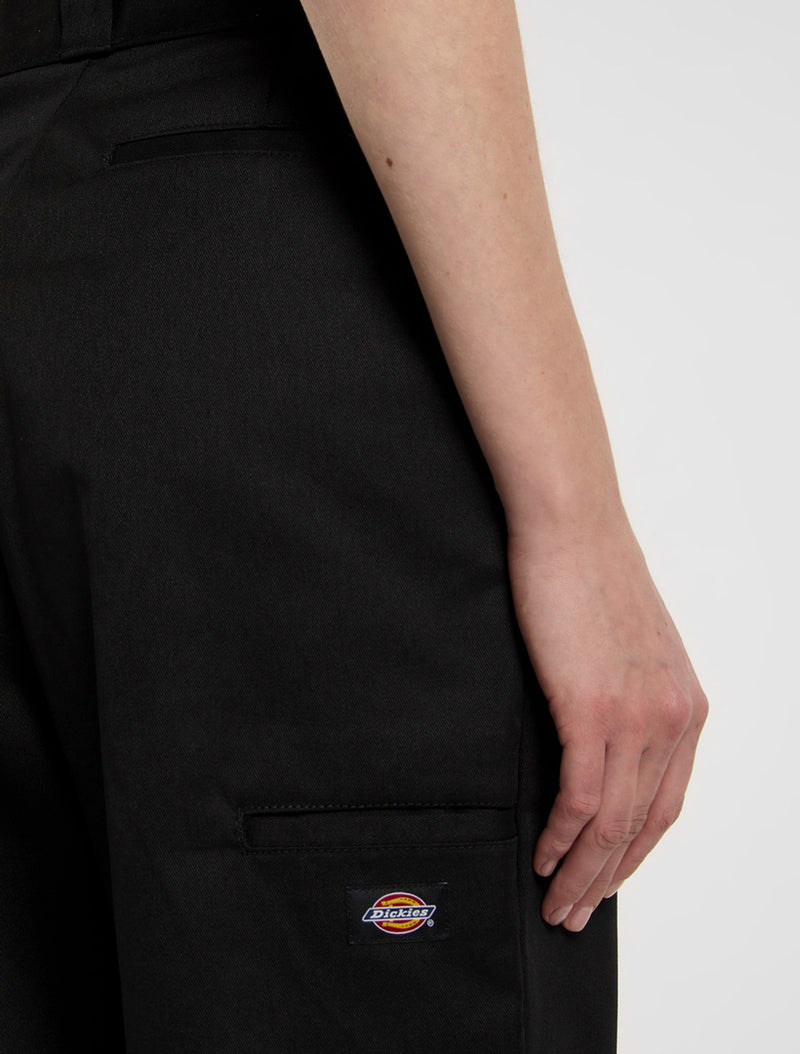 42283 Loose 13'' Multi Pocket Shorts