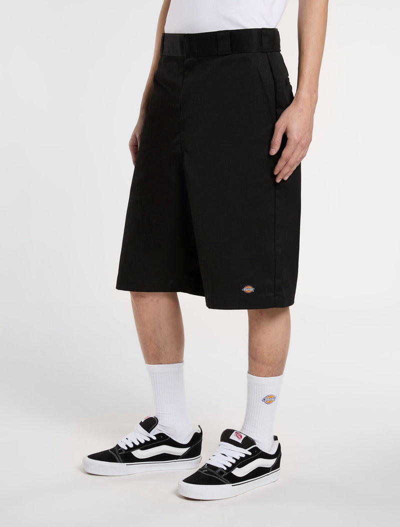 42283 Loose 13'' Multi Pocket Shorts