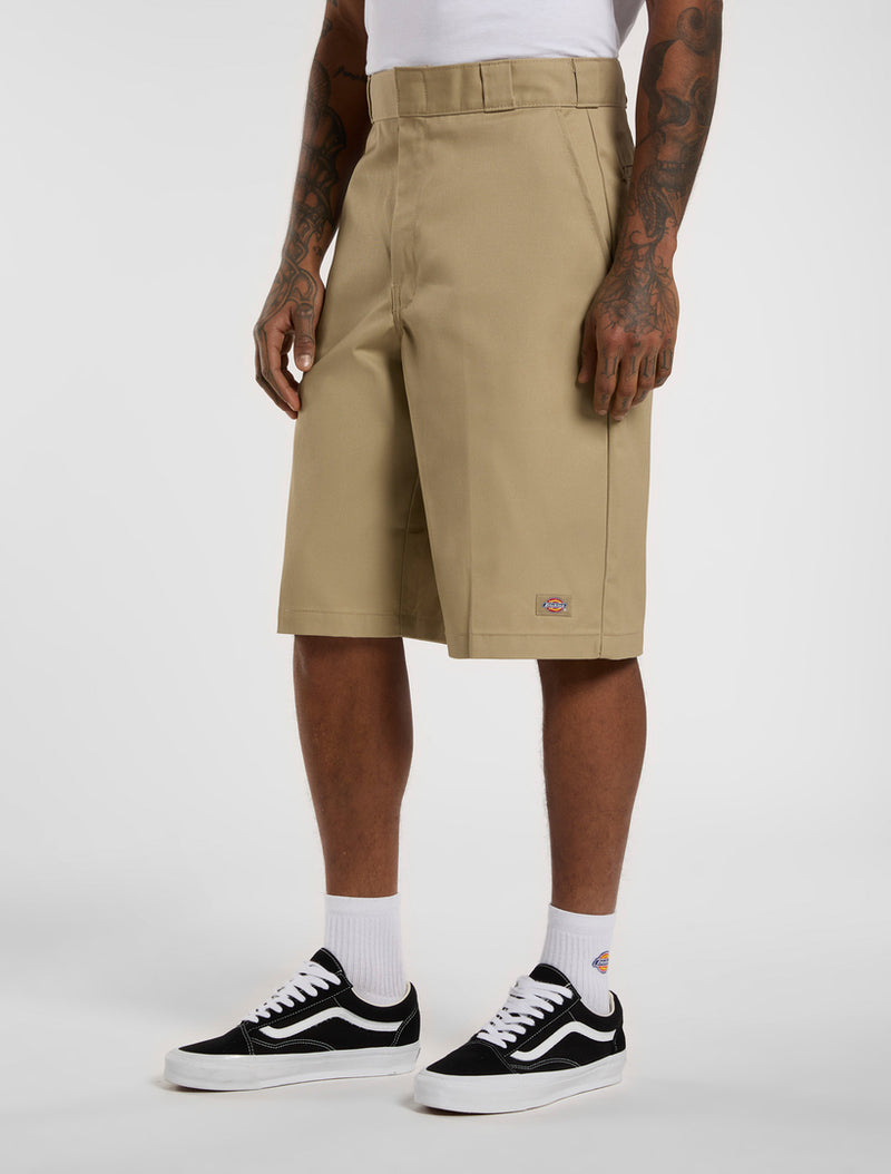 42283 Loose 13'' Multi Pocket Shorts