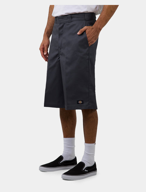 42283 Loose 13'' Multi Pocket Shorts