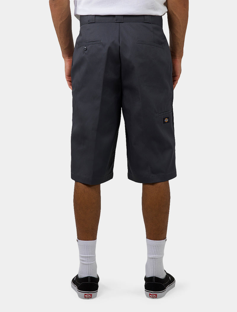 42283 Loose 13'' Multi Pocket Shorts